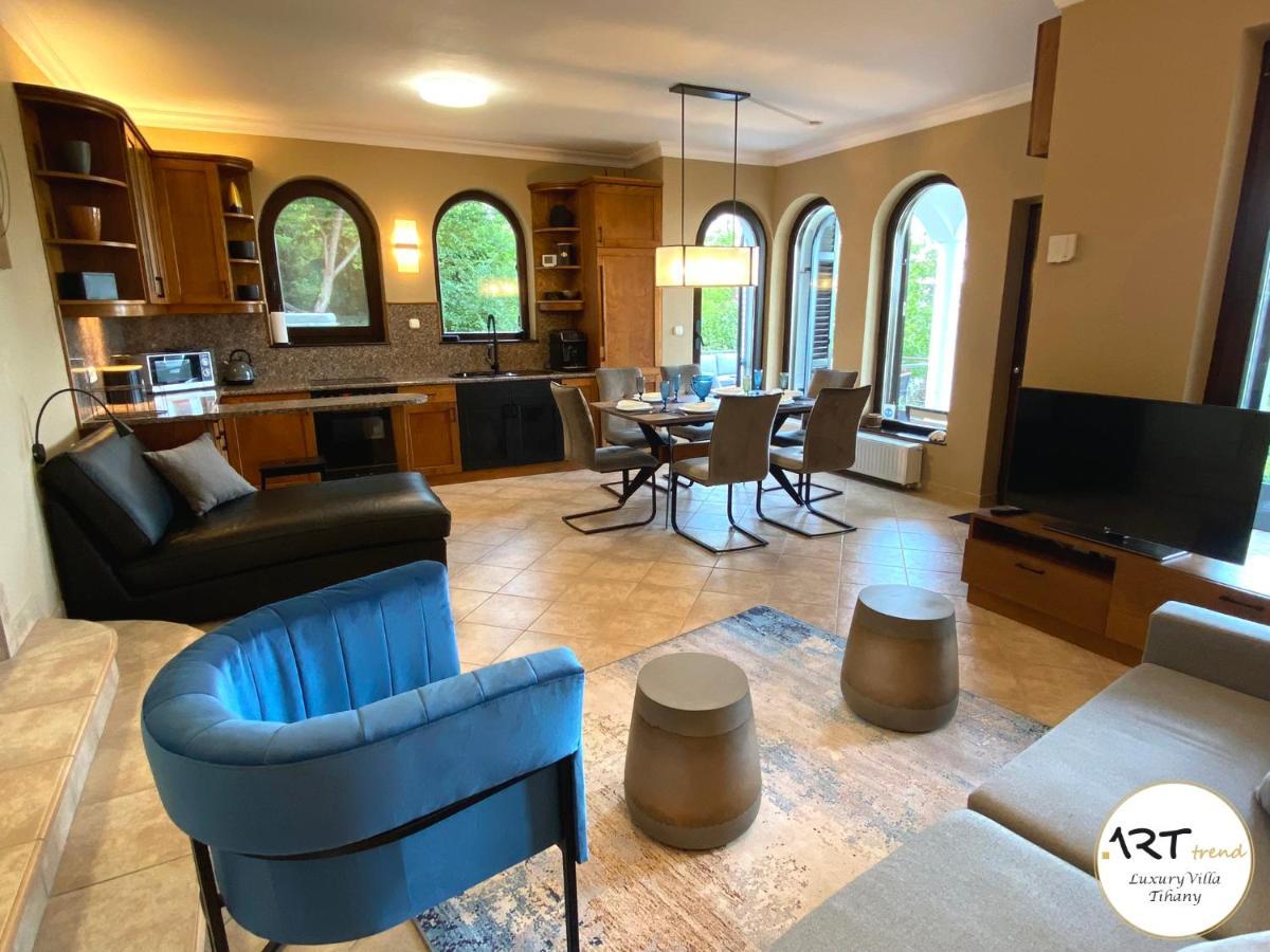 Arttrend Luxury Villa Tihany Bagian luar foto
