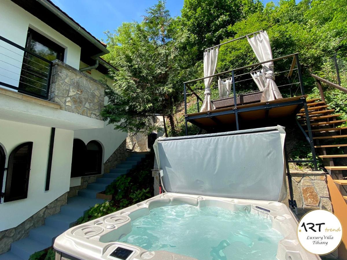 Arttrend Luxury Villa Tihany Bagian luar foto