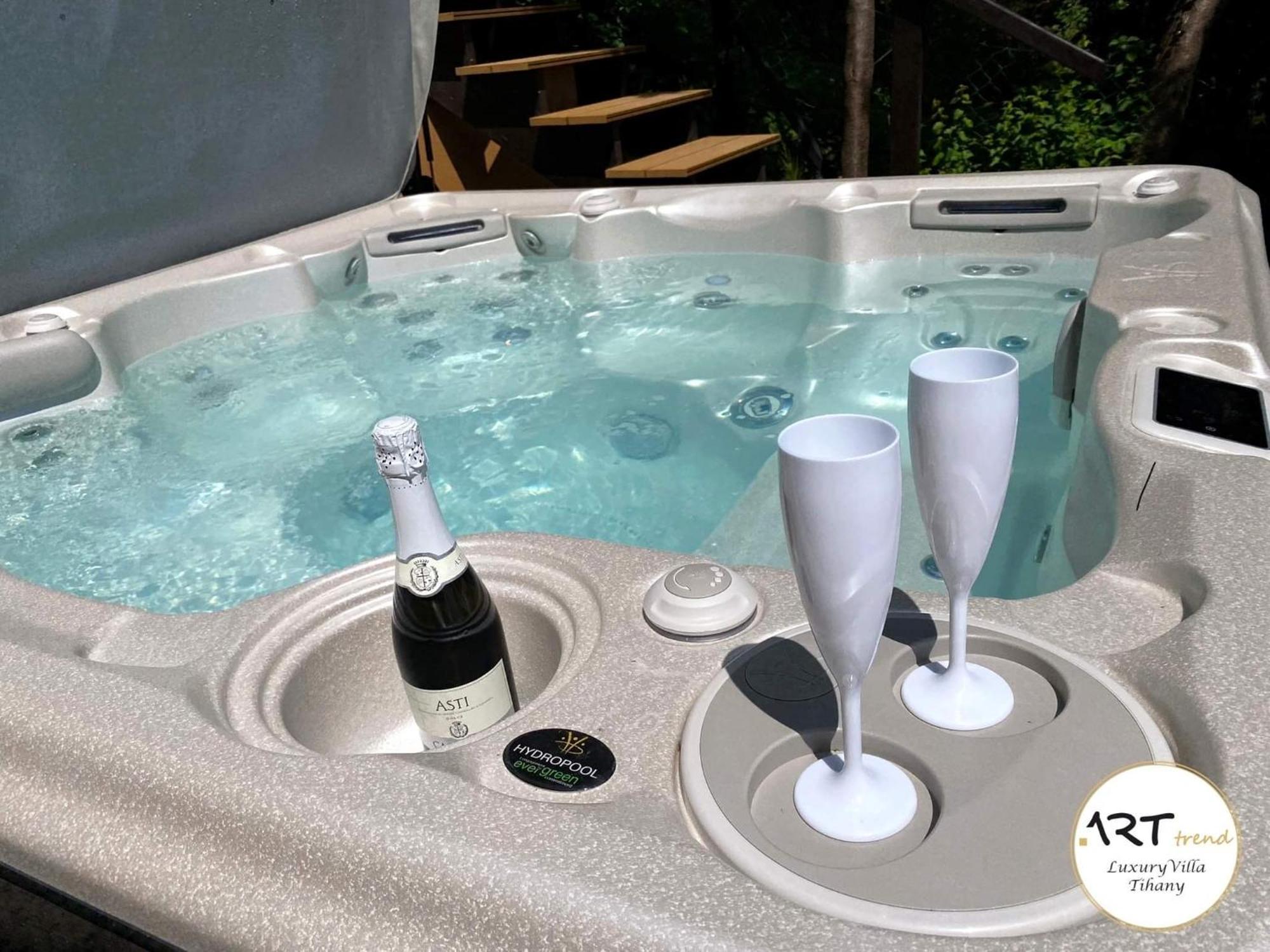 Arttrend Luxury Villa Tihany Bagian luar foto