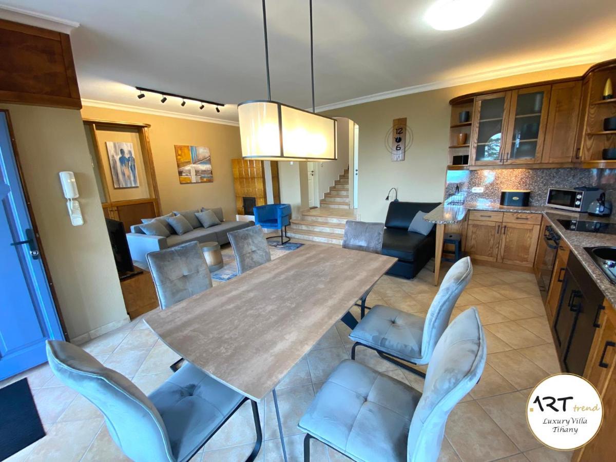 Arttrend Luxury Villa Tihany Bagian luar foto